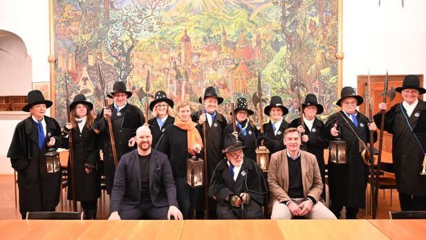 Nachtwächtergilde hält die Stadtgeschichte wach