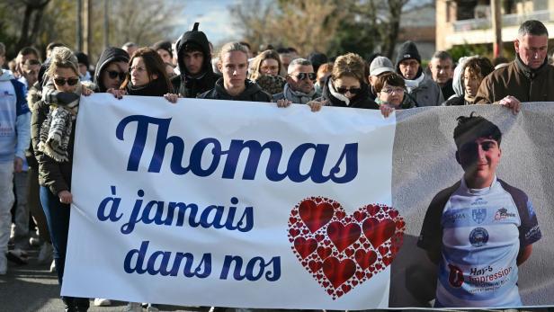 „Thomas, für immer in unseren Herzen“: Der 16-Jährige starb auf dem Weg ins Krankenhaus.