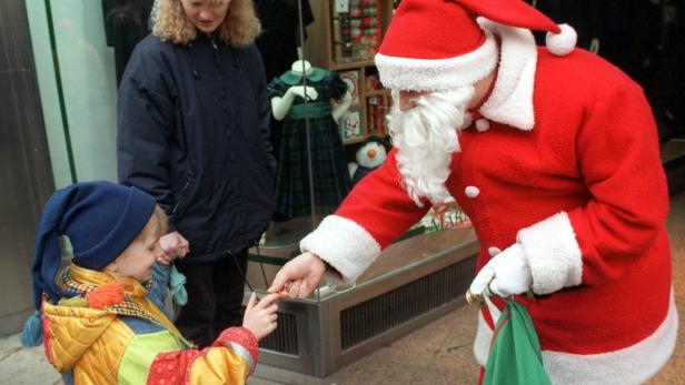 Land Oberösterreich schenkt Kindern 100 Euro zu Weihnachten