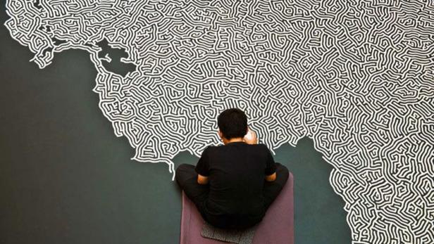 Der japanische Künstler Motoi Yamamoto „malt“ mit Salz, seine Werke sind ab Jänner im Alten Sudhaus in Bad Ischl zu sehen