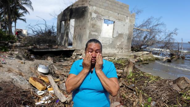 FILE PHOTO: Mexican village blames climate change as sea swallows its homes, in El Bosque