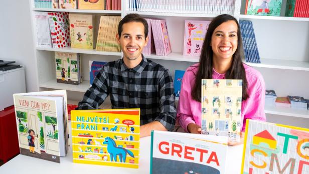 Unter León Schellhaas und Teresa Mossbauer spezialisiert sich der Achse Verlag seit 2020 auf Kinder- und Bilderbücher.