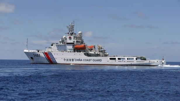 Boot der chinesischen Küstenwache im strittigen Südchinesischen Meer