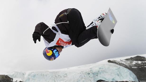 Halfpipe-Weltcup in Saas Fee an Podladtchikov