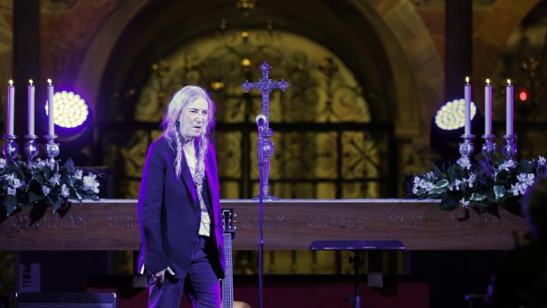 In Spital eingeliefert: Patti Smith muss Konzert unterbrechen