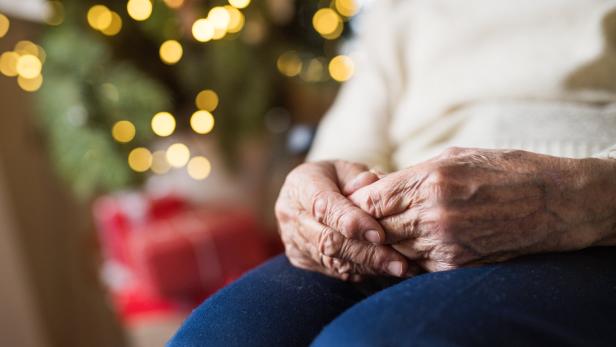 Weihnachten mit Demenzkranken: Wie das Fest für alle gut gelingen kann