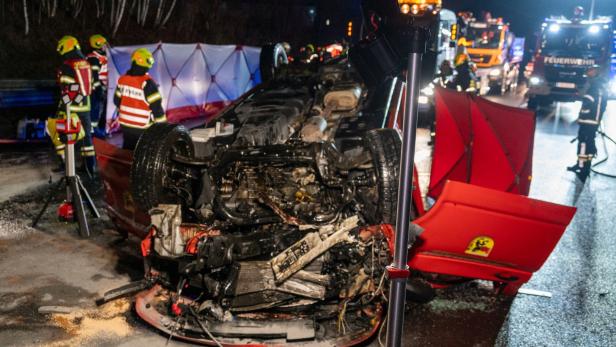 Unfall mit Feuerwehrauto in OÖ: Lenker (30) hatte 1,36 Promille