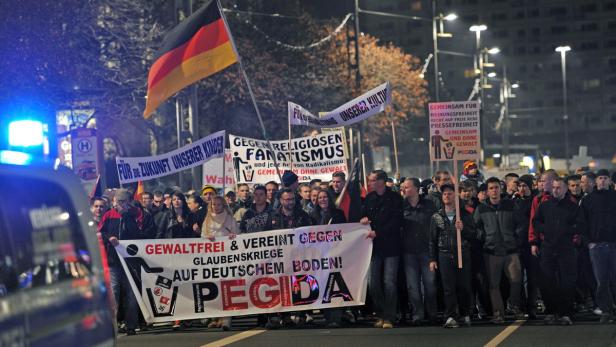 Dresdens Montagsdemonstrationen der „Patriotischen Europäer gegen die Islamisierung des Abendlandes“: Es wächst der Zulauf – und die Sorge um mehr Hetze gegen Muslime.