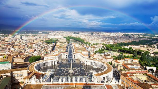 Die oberste Glaubensbehörde des Vatikans sorgt mit ihrer Erklärung zur Homosexuellen-Segnung für Überraschung