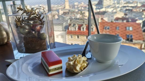 Brasserie im Schloss überthront das Herberstein in der Altstadt