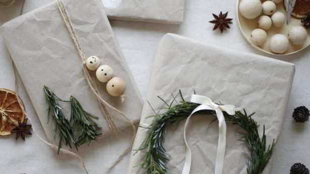 Geschenke nachhaltig verpacken und dekorieren