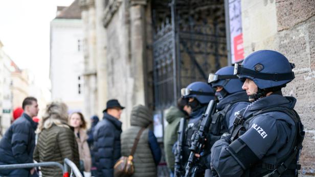 Stephansdom-Anschlag: Beschuldigte sind "Gefahr für die nationale Sicherheit"