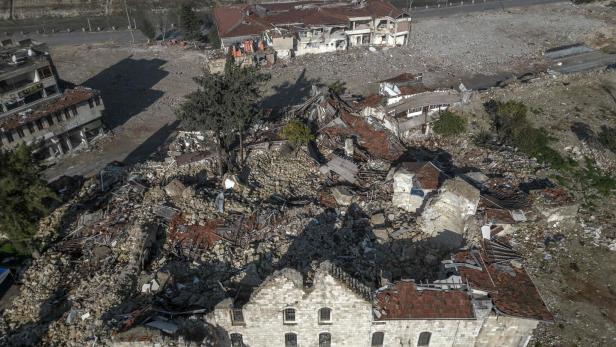 Erster Prozess nach Erdbeben in Türkei: Hotel wies Baumängel auf, 72 Tote