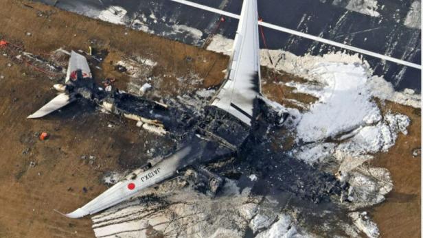 Flugzeugunglück in Tokio