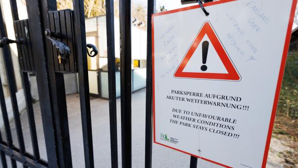Windspitzen bis 111 km/h: Bundesgärten gesperrt, 250 Einsätze in Wien