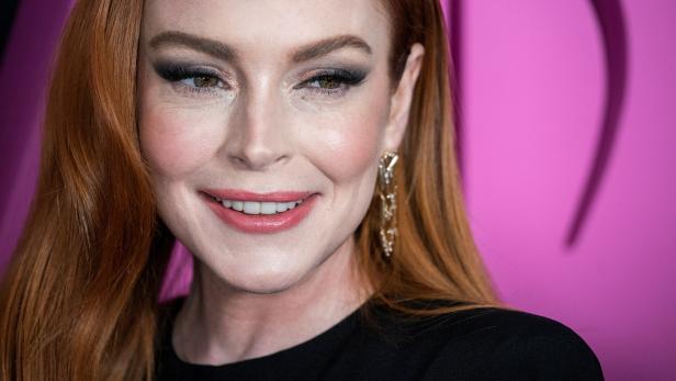 Überraschungs-Auftritt nach Geburt: Lindsay Lohan mit neuem, straffen Look