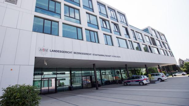 Das Landesgericht Korneuburg von außen.