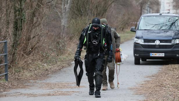 Iraner zersägt im Marchfeldkanal: Heiße Spur zu Schleppermafia