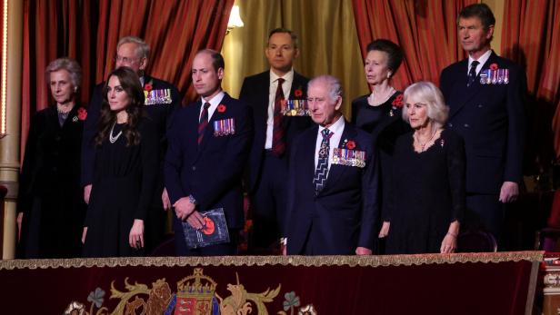 OPs von Charles und Kate geben Grund zur Sorge um Monarchie: "Nur vier sind unter 70"