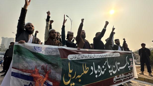 Pakistan feuert Raketen auf Iran: Droht jetzt noch ein Krieg?