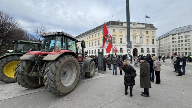 FPÖ rief zum Bauernprotest auf – nur elf Traktoren kamen
