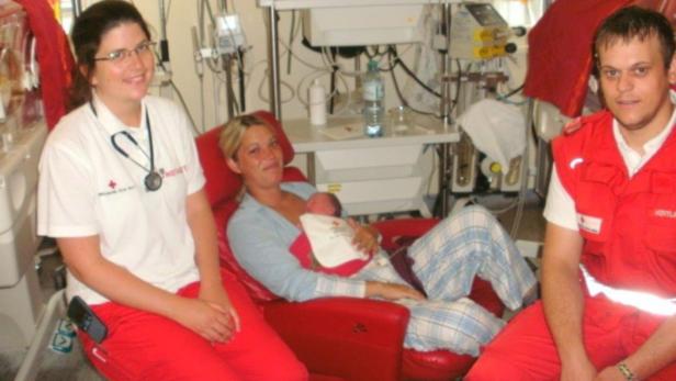 Baby im Rettungsauto, Lennard, Rotes Kreuz Braunau