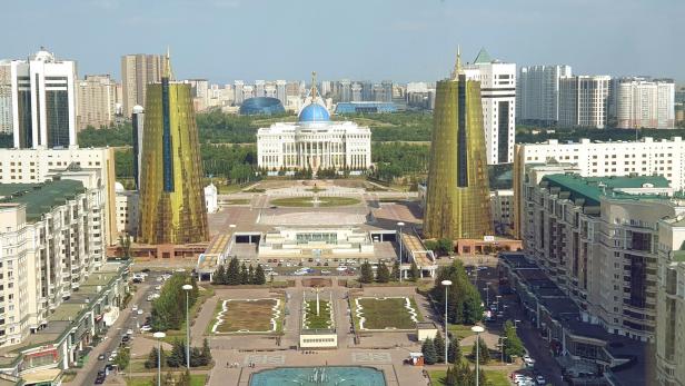 Astana: Höhenwachstum in der Steppe Kasachstans