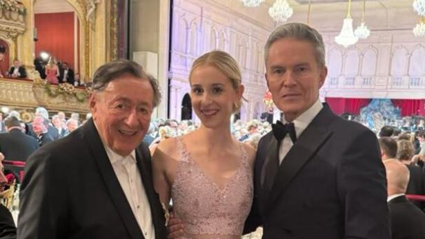 Wieder gesund: Richard Lugner tanzte auf Grazer Opernredoute