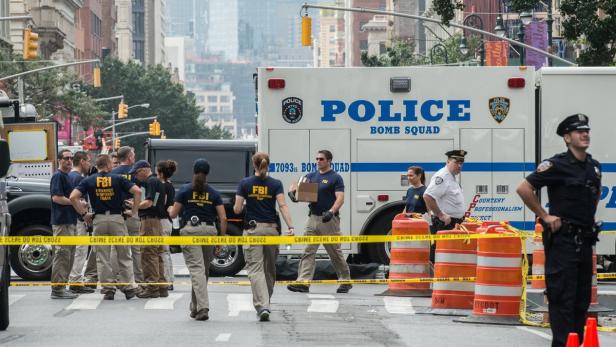 FBI-Agenten untersuchen den Tatort in Manhattan