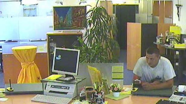 Mann wollte falschen 500er in Bank wechseln und verschwand