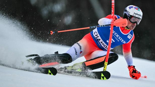 TOPSHOT-SKI-FRA-ALPINE-WORLD-MEN-SLALOM