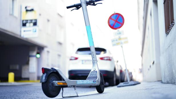 E-Scooter in Linz: Strafen für Falschparker