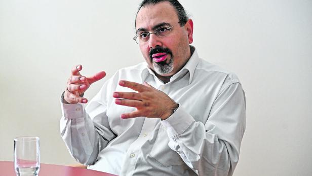 Kurosch Yazdi-Zorn ist Vorstand der Klinik für Psychiatrie mit Schwerpunkt Suchtmedizin am Linzer Kepler Klinikum
