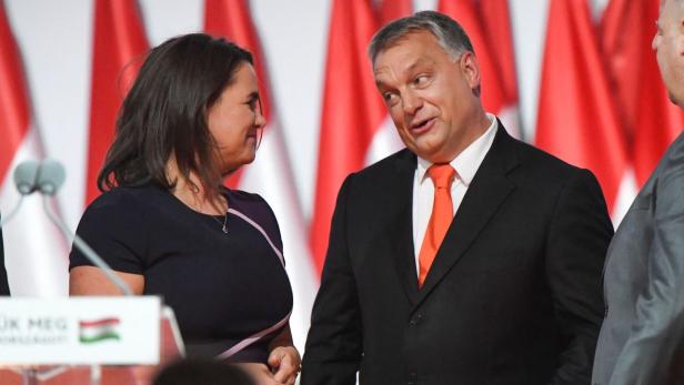 Rücktritte in Ungarn: Orbán schweigt nach Pädophilie-Skandal