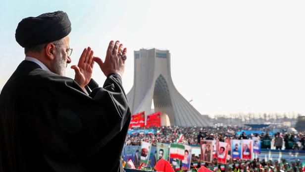 Todesrufe zum Jahrestag der Islamischen Revolution im Iran