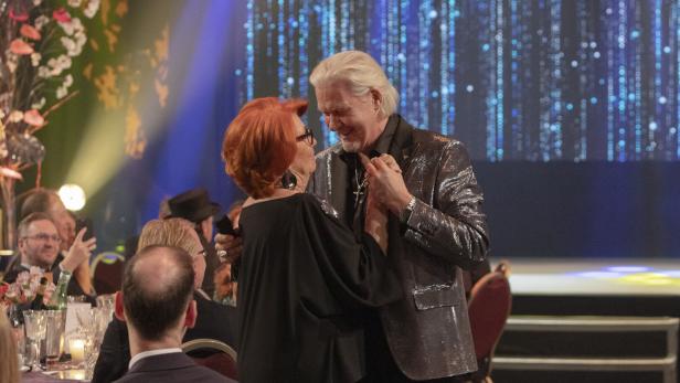 Seitenblicke-Grande-Dame Inge Klingohr mit Song-Contest-Legende Johnny Logan
