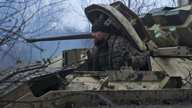 Was nach dem ukrainischen Teilrückzug aus Awdijiwka noch zu verteidigen ist
