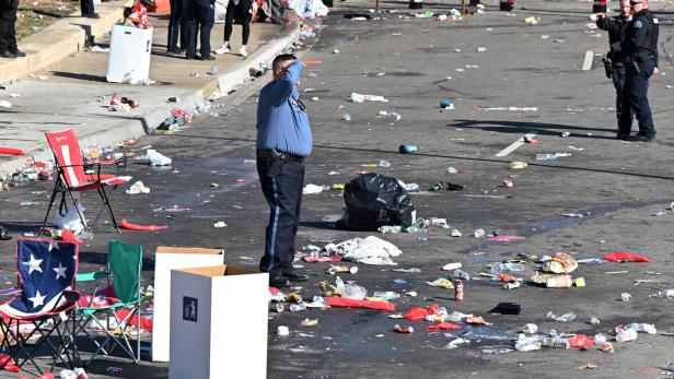 Straße in Kansas City nach Schüssen bei Superbowl-Feier