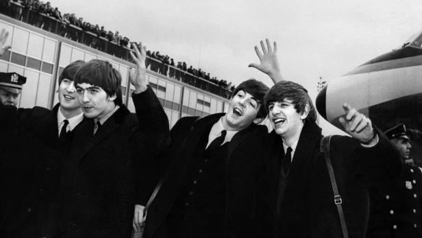 Regisseur Sam Mendes kündigt vier Beatles-Filme an