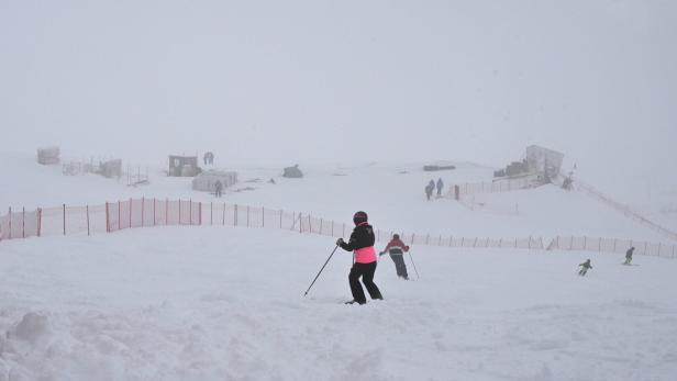 Zu viel Schnee: Erneut wurde der Super-G in Val di Fassa abgesagt