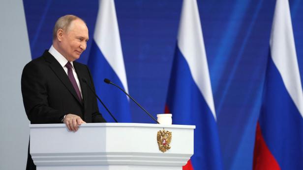 Putins Drohungen wirken milder, aber keinesfalls ungefährlicher