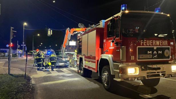 Autounfall in Neunkirchen: 56-Jähriger brach zusammen und starb auf der B17