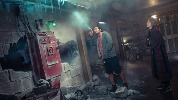 Die Geister toben in der Feuerwache: Paul Rudd und Carrie Coon in „Ghostbusters: Frozen Empire“