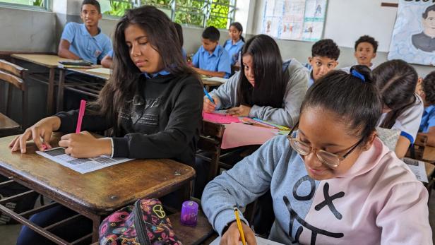 Täglicher Unterricht als Luxus: Österreicher helfen Kindern in Venezuela