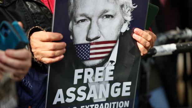 Julian Assange wird vorerst nicht ausgeliefert