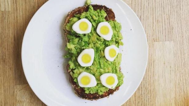 Avocadobrot mit Ei à la Deliciously Stella.