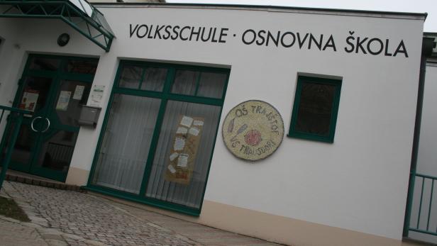 An zweisprachigen Volksschulen wird Lehrpersonal gesucht, vor allem in den Bezirken Neusiedl und Eisenstadt.