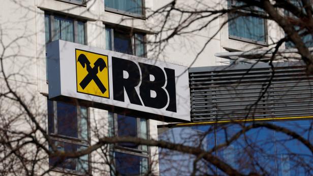 RBI hofft auf baldigen Strabag-Deal: "Je früher, desto besser"