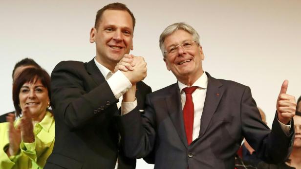 Philip Kucher und Peter Kaiser auf einer Bühne