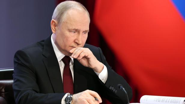 Russian President Putin urges law enforcement to tighten security following Moscow attack